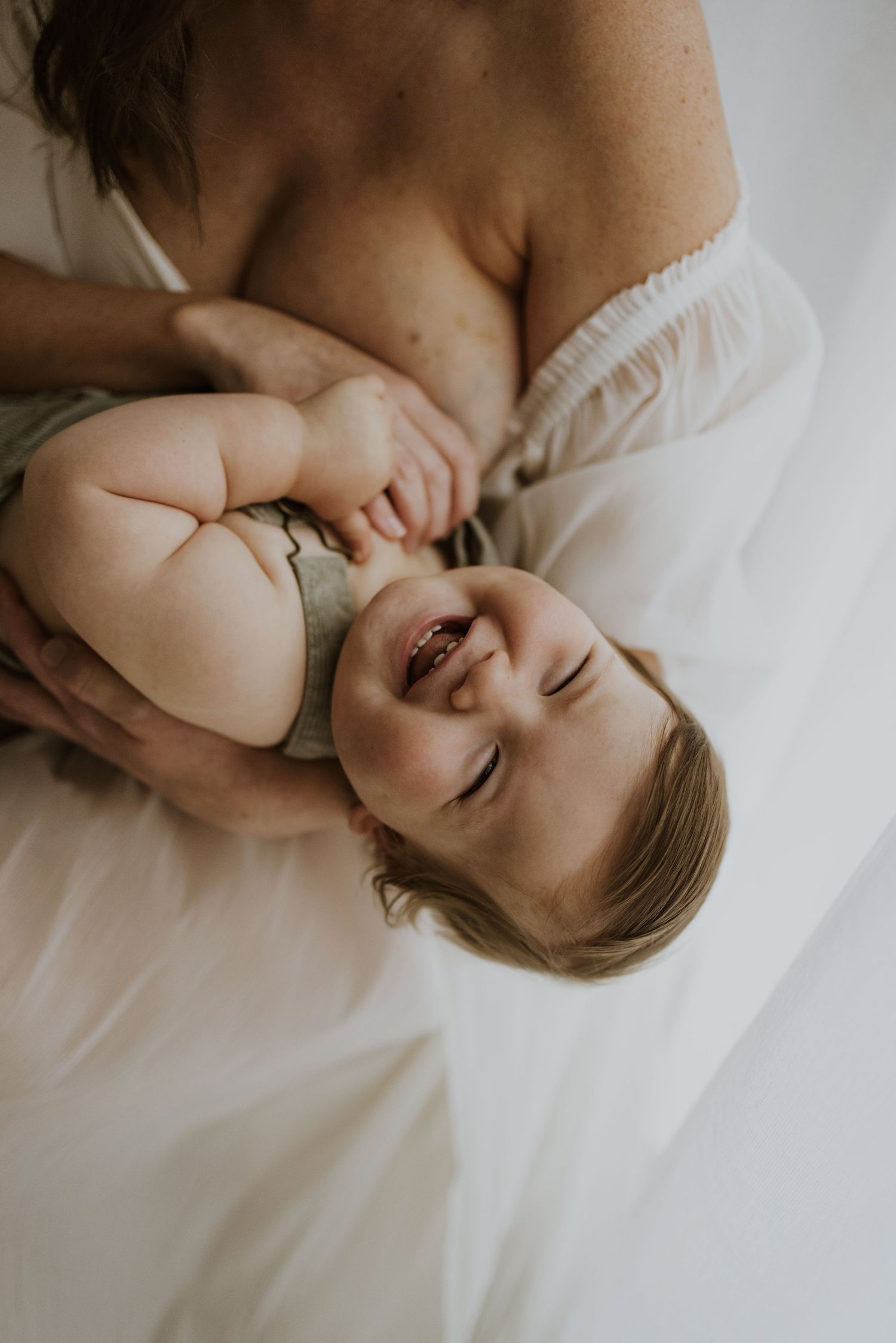 Geelong Lara Torquay Ocean Grove Barwon Heads newborn maternity pregnancy family motherhood couples photographer photography photoshoot