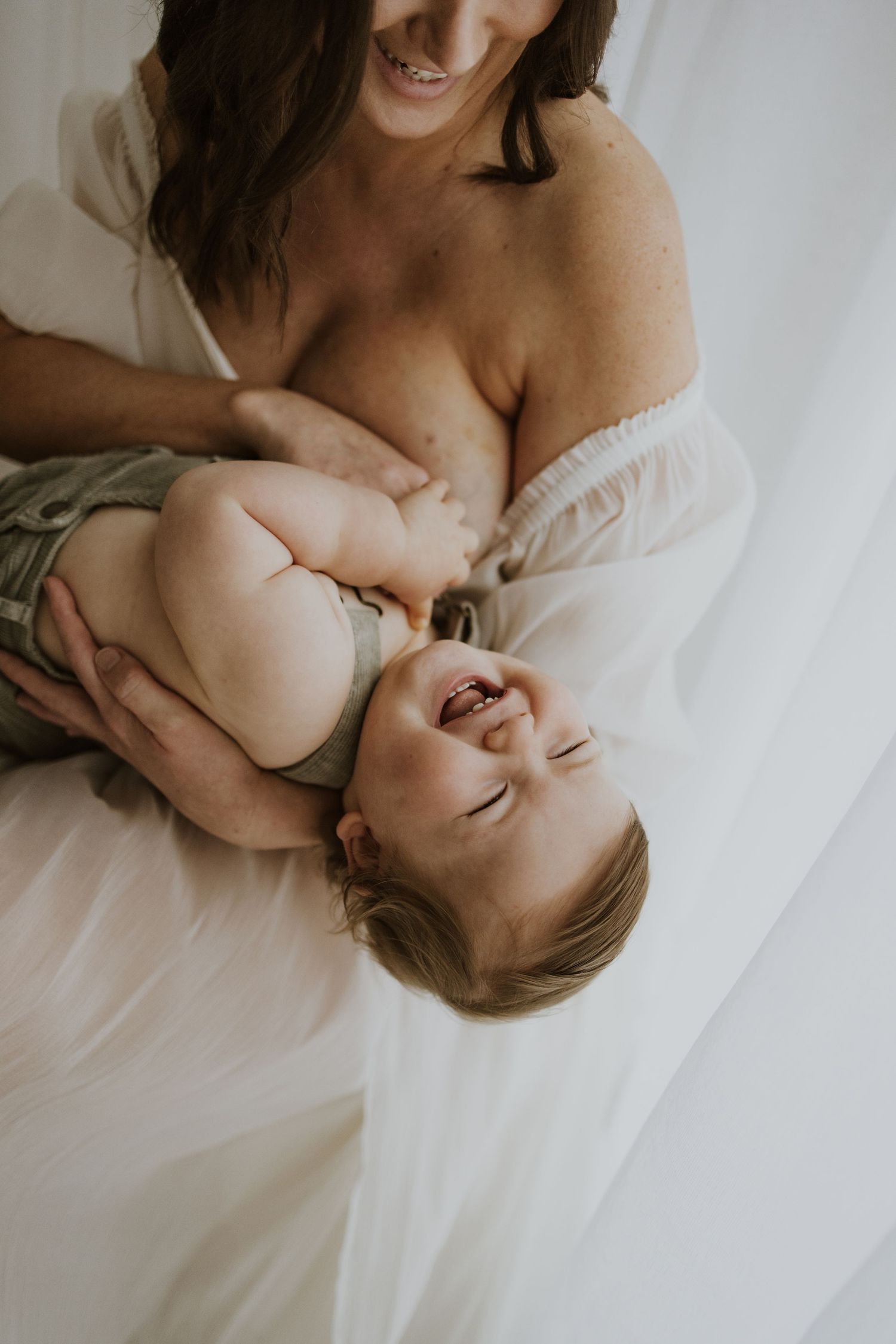 Geelong Lara Torquay Ocean Grove Barwon Heads newborn maternity pregnancy family motherhood couples photographer photography photoshoot