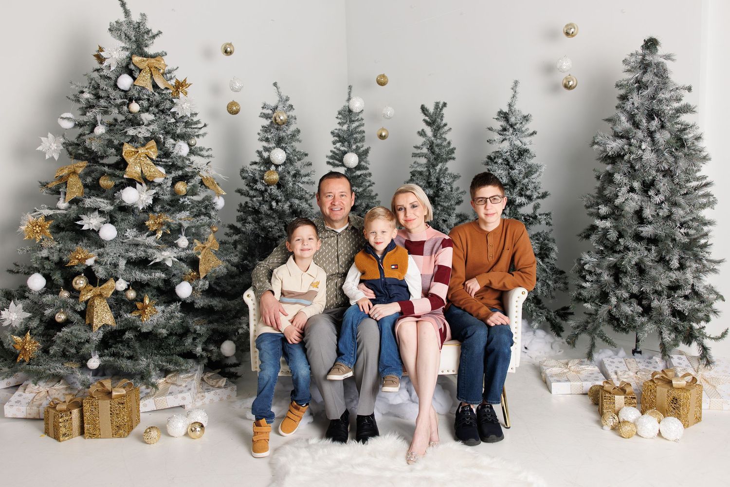 Lifestyle family photography in Batavia IL by Olena Swoboda Photography LLC