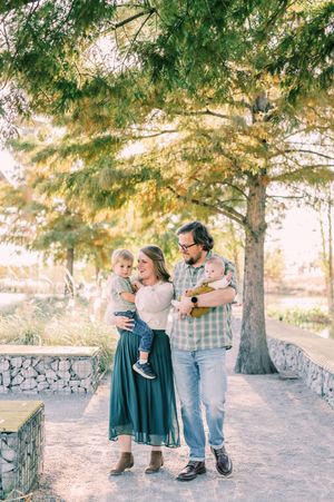 Birmingham, Alabama portrait and family photographer Emily Cone Photography. Film and digital photography. Fall mini session. Southeast