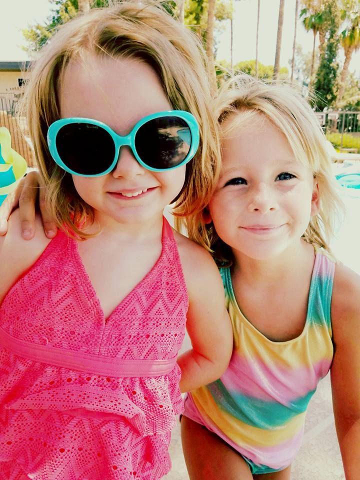 Four selfie-style photos showing someone wearing pink and turquoise summer outfits with matching sunglasses at the beach.
