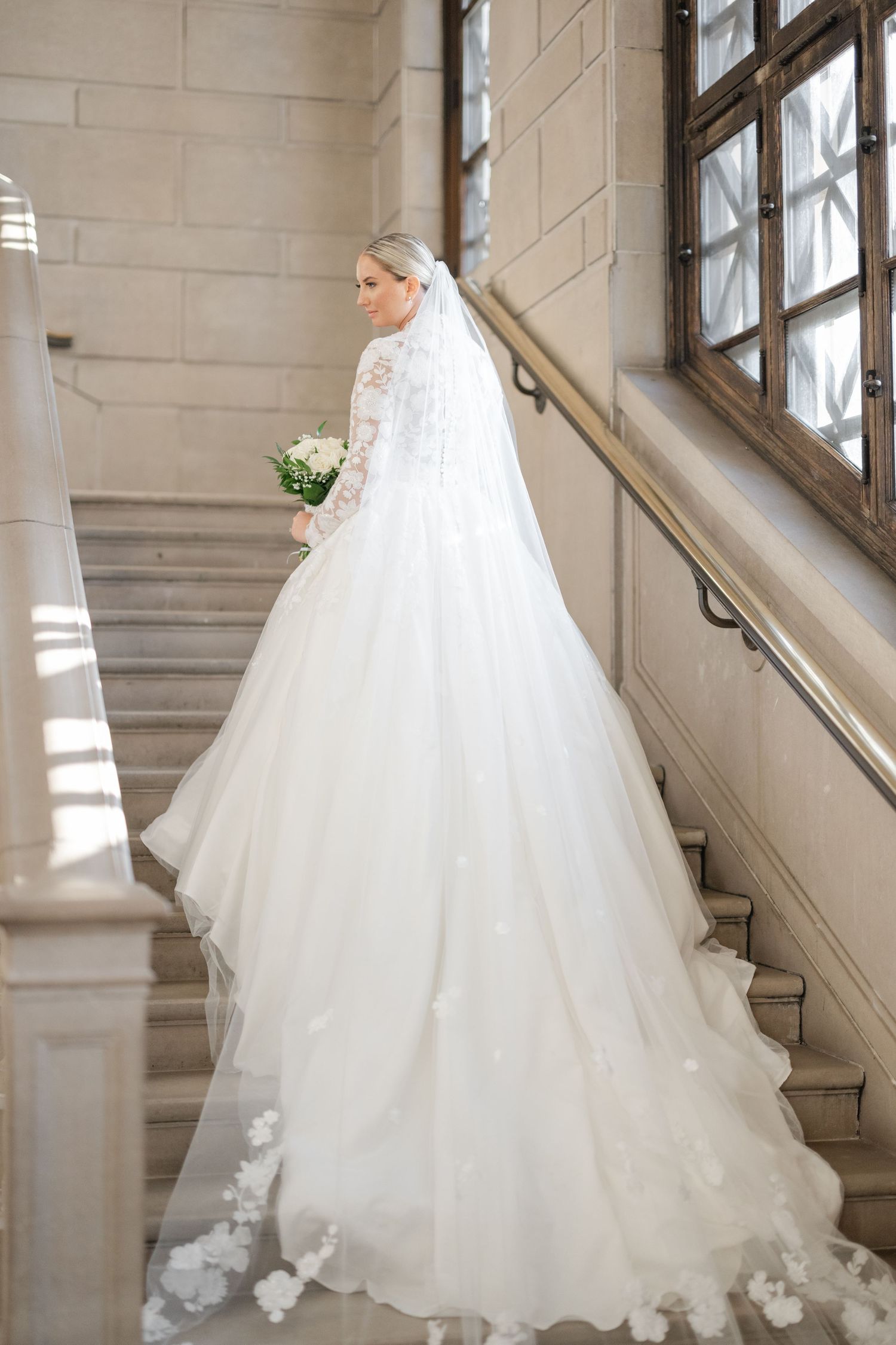 Bright, soft and romantic wedding photography. Youngstown, Ohio