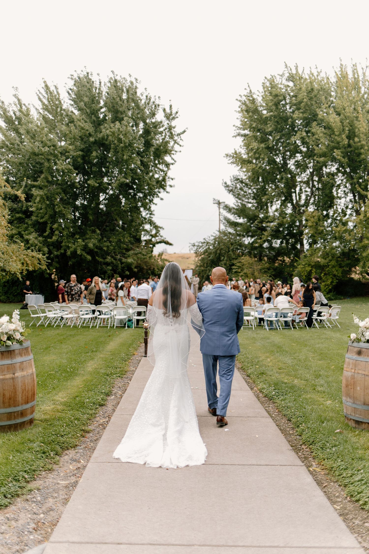 A Shadow Lake Ranch wedding ceremony in Prosser, Washington