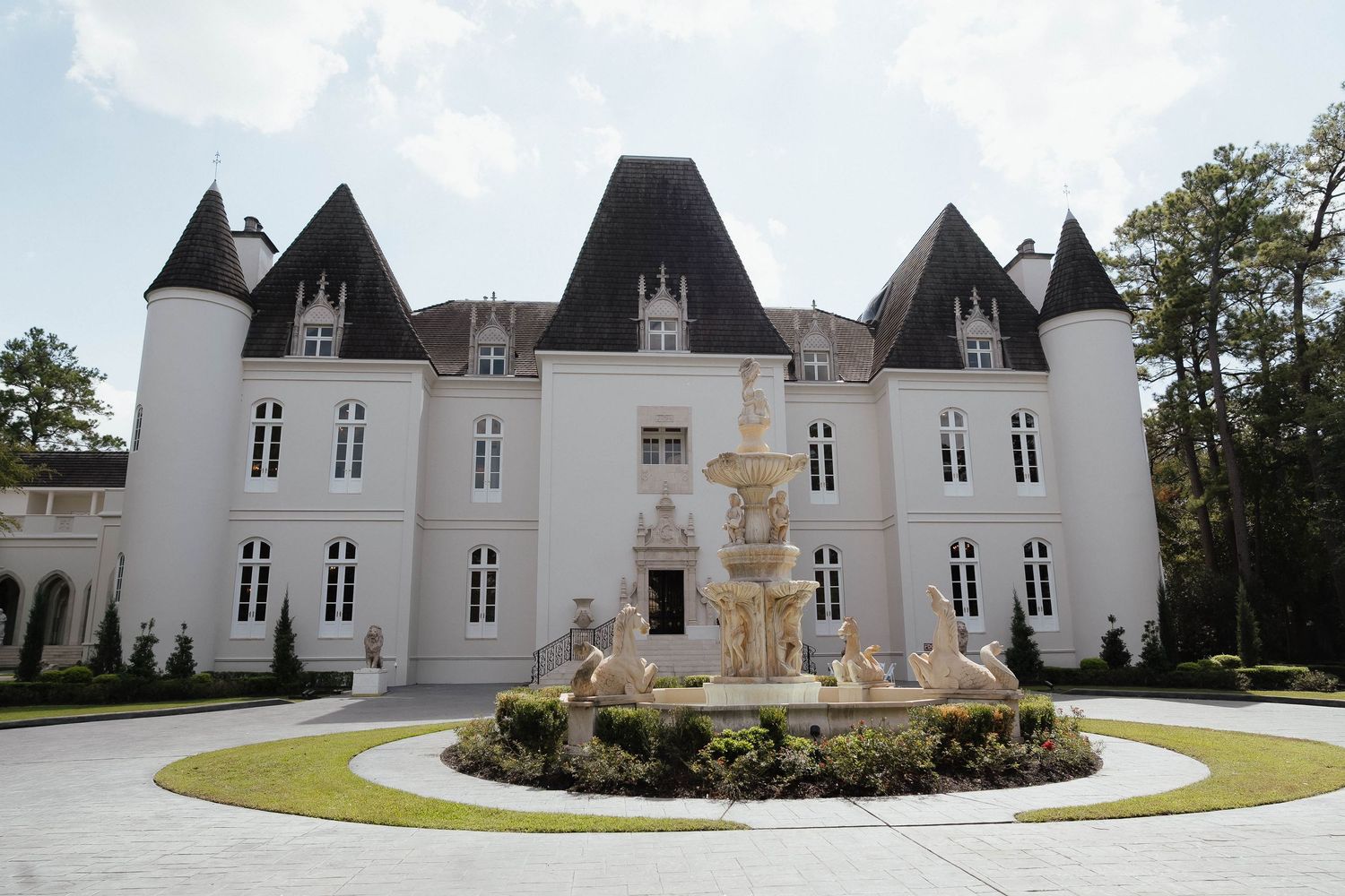 Houston Wedding Photographer at Chateau Nouvelle