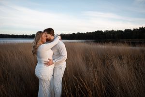 Zwangerschapsshoot waarbij jouw verhaal wordt vastgelegd, door ervaren zwangerschapsfotograaf Eindhoven, Noord-Brabant.