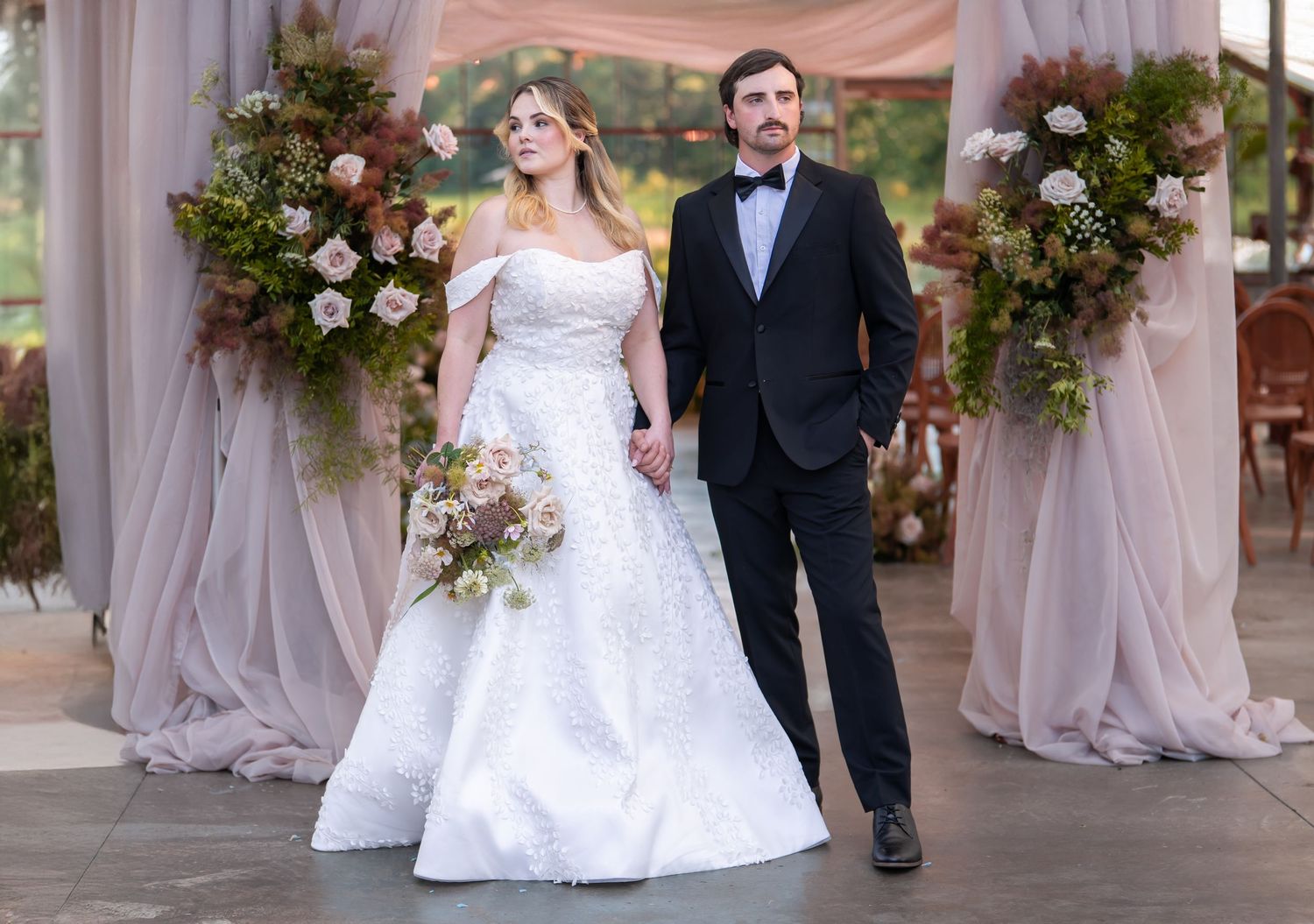 Oak Grove At Jorgensen Farms wedding couple