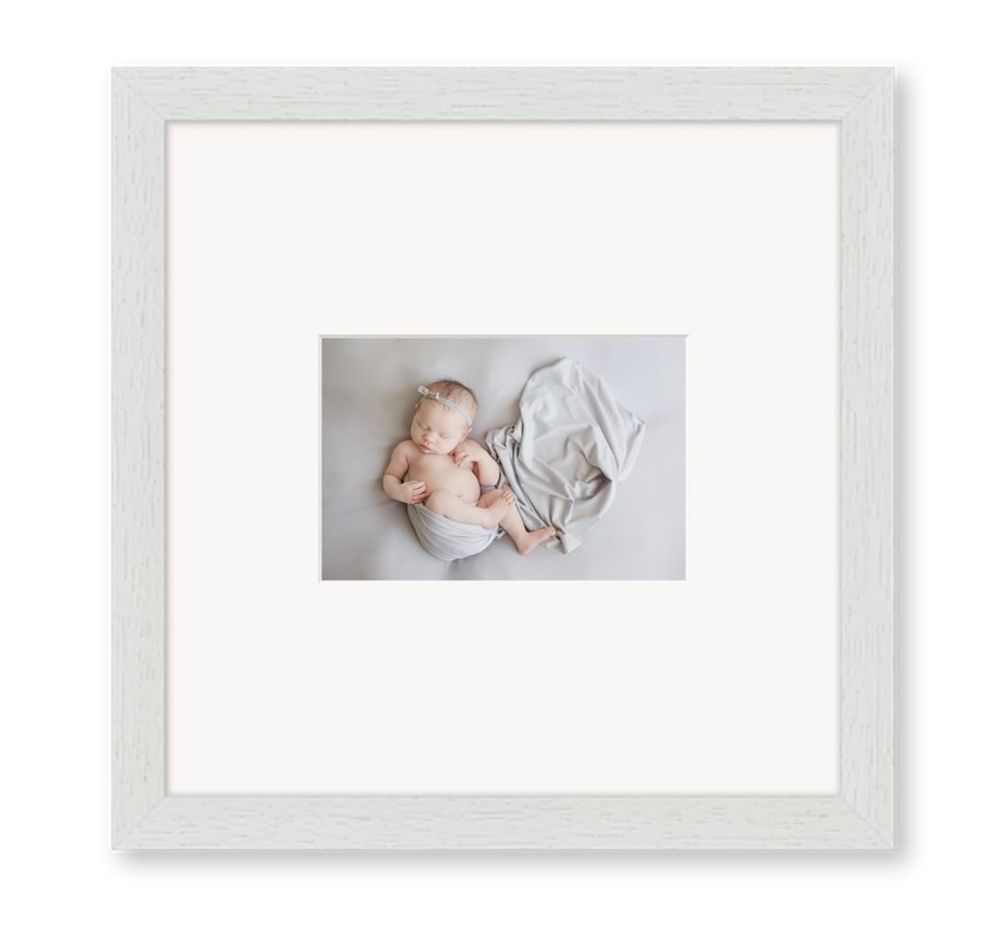 Bev Van Es photographer serving bow island and southern alberta newborn photography