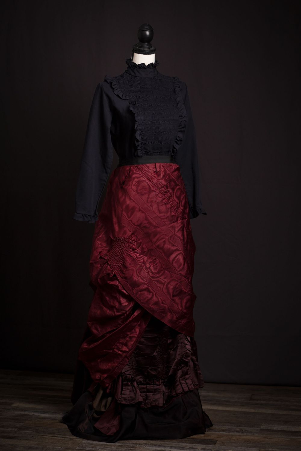 victorian womens size small black top, red skirt