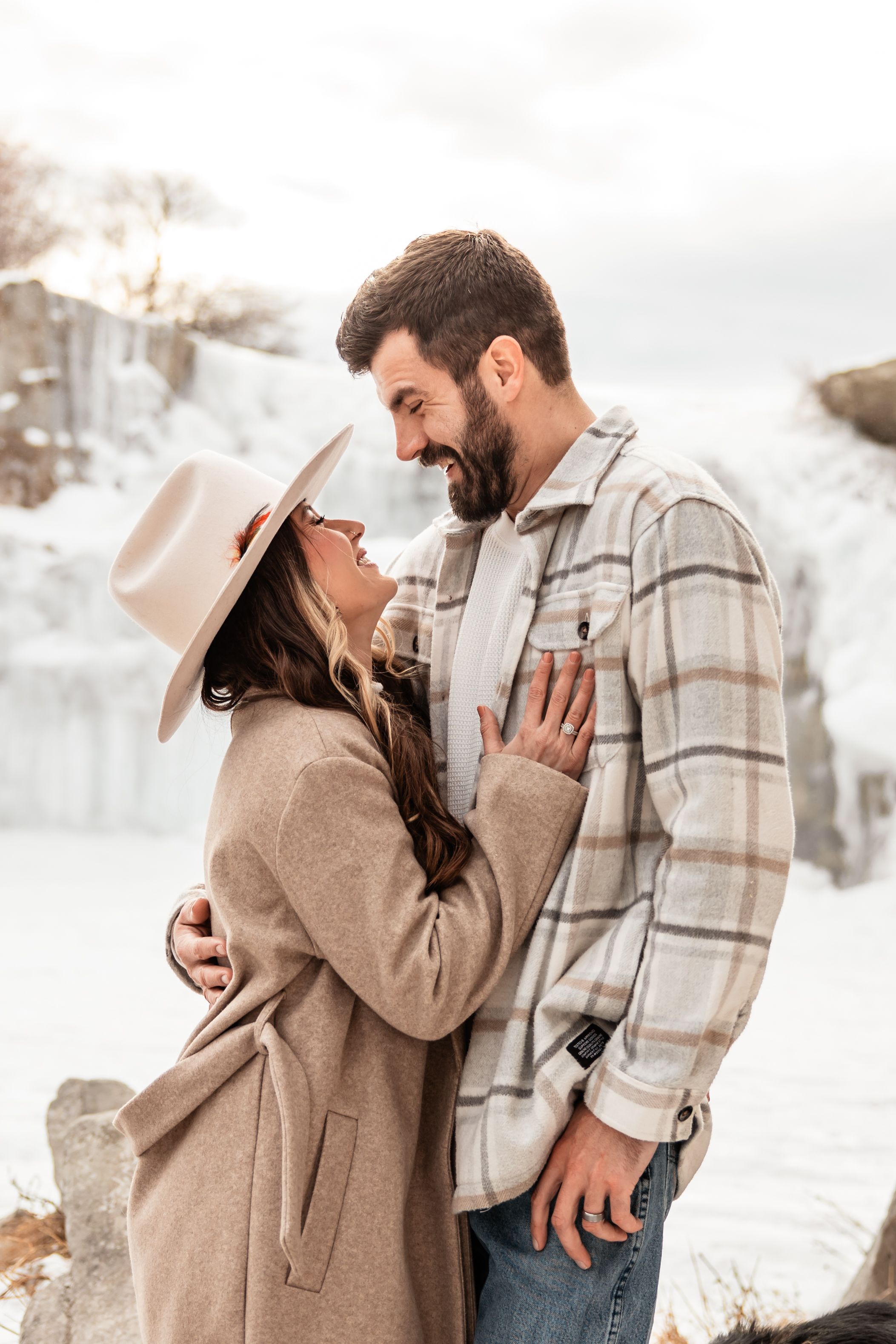 couple looking at eachother