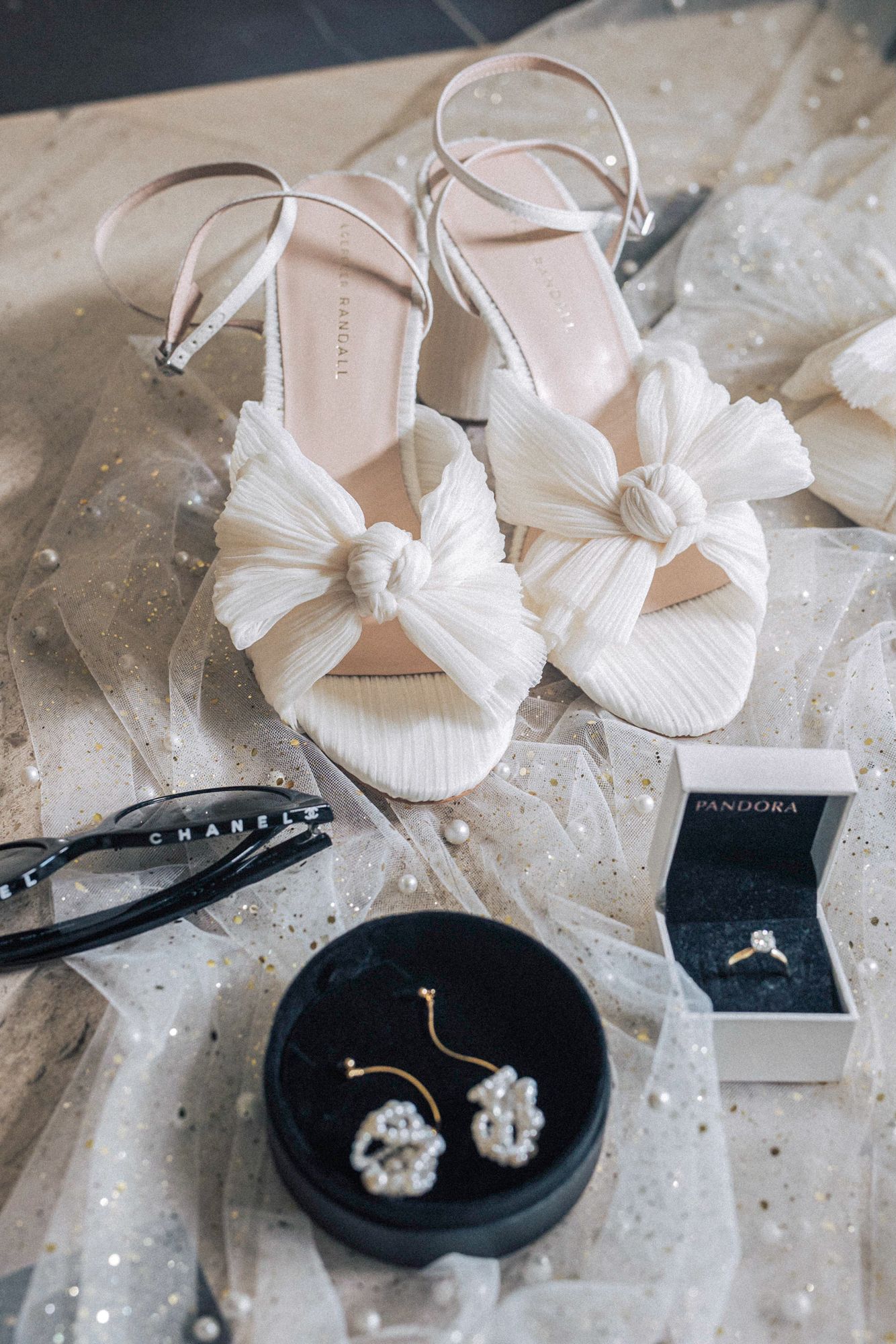 bridal accessories from a destination wedding in Hotel Palacio, Estoril, Portugal. Photo by a lisbon wedding photographer