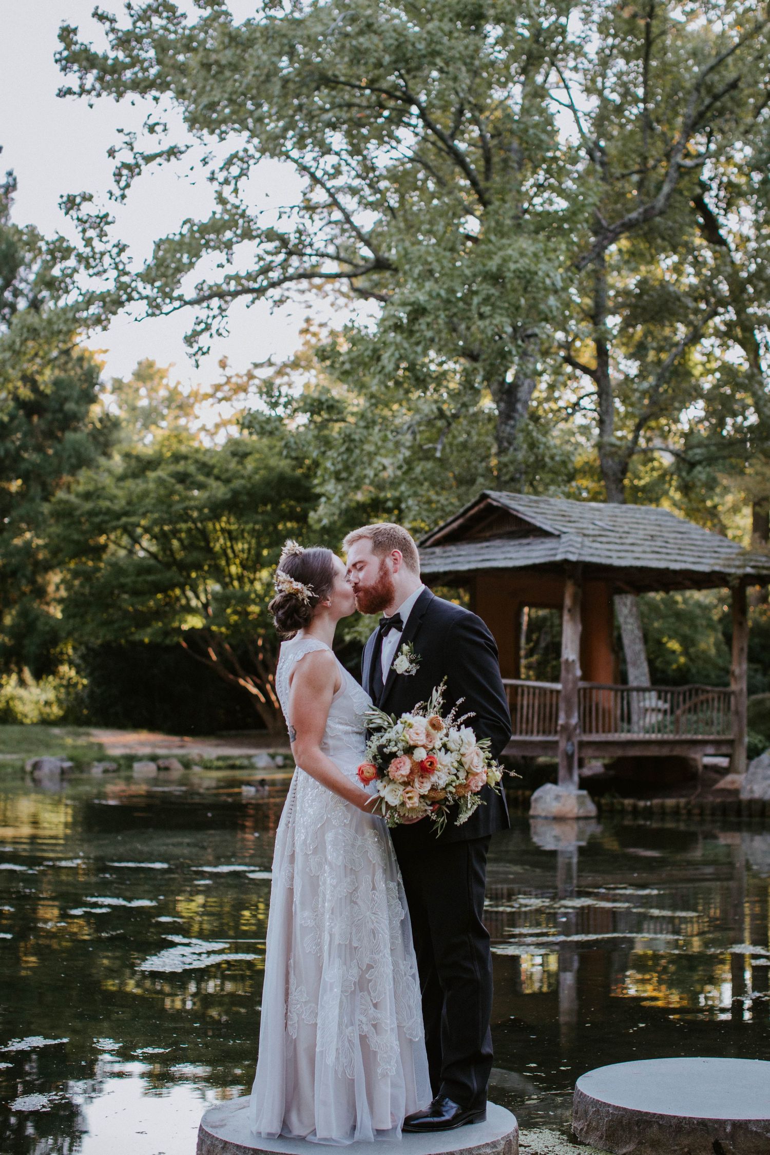 maymont wedding newlywed couple