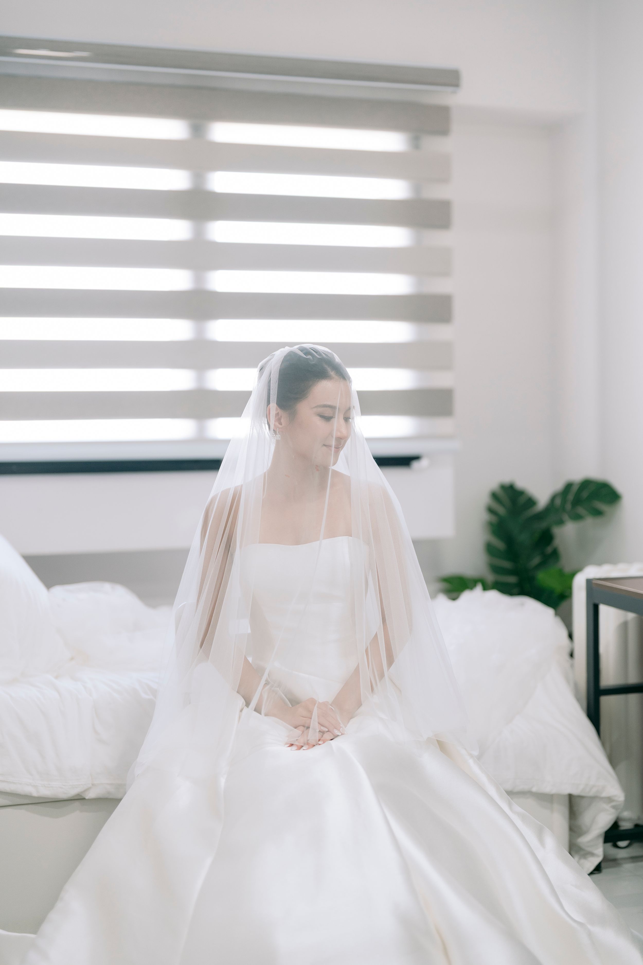 Wedding photographer and wedding videographer in Singapore with affordable wedding photography and videography services