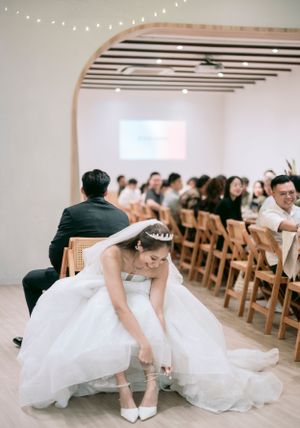 Wedding photographer and wedding videographer in Singapore with affordable wedding photography and videography services