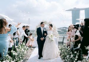 Wedding photographer and wedding videographer in Singapore with affordable wedding photography and videography services