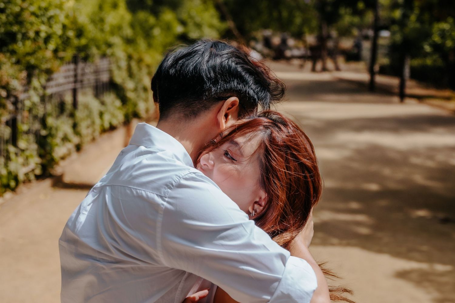 Romantic proposal photoshoot at Sagrada Familia Nativity facade viewpoint