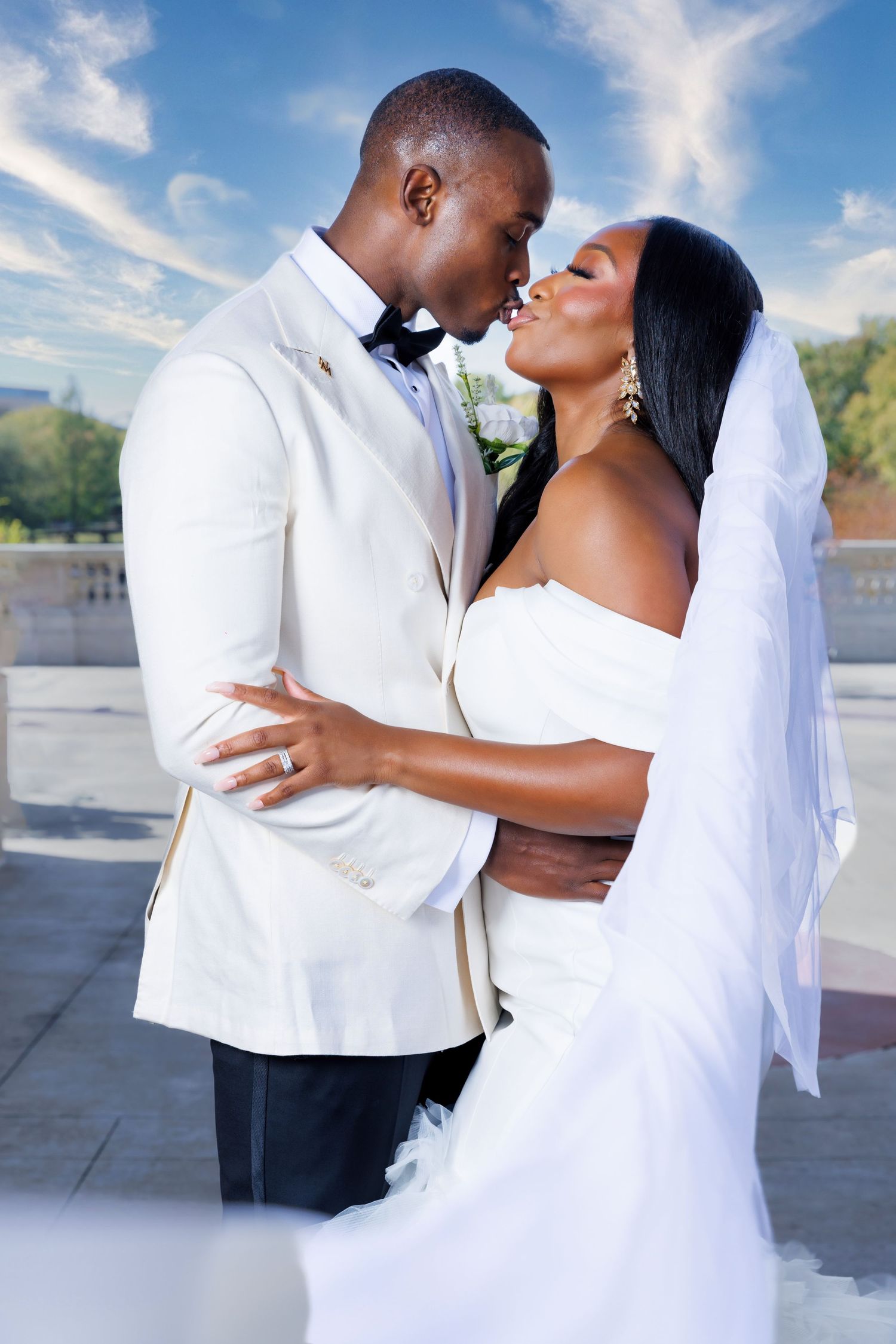 Wilson Photos: Capturing Professional Headshots, Weddings, Engagements & More! Let us capture your special moments with our top-notch!