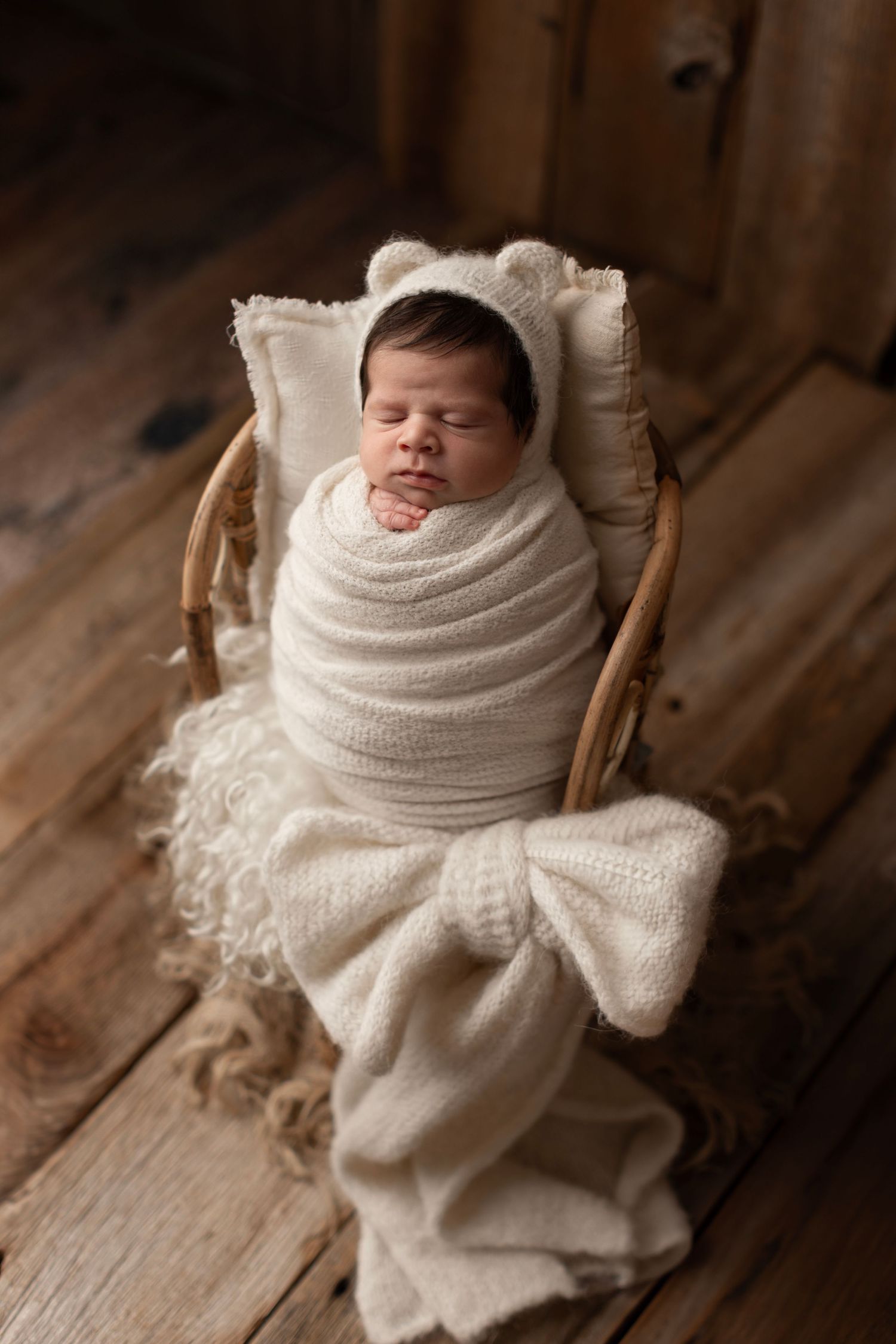 Newborn photography session, baby girl asleep on a blanket. Elizabeth Lang Photography Cloverdale Surrey Vancouver.