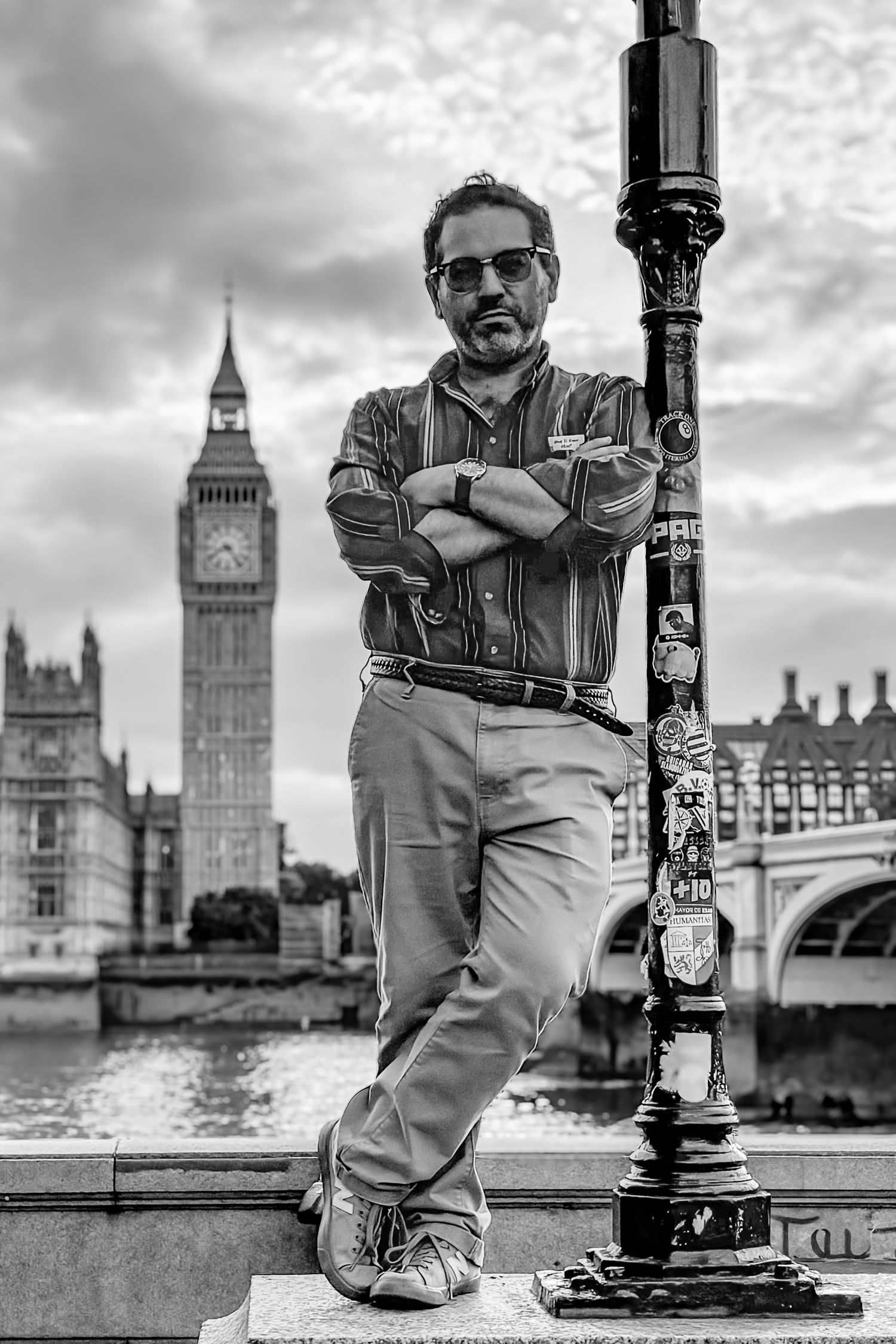 Black and white cityscape featuring Big Ben and Thames River in London.