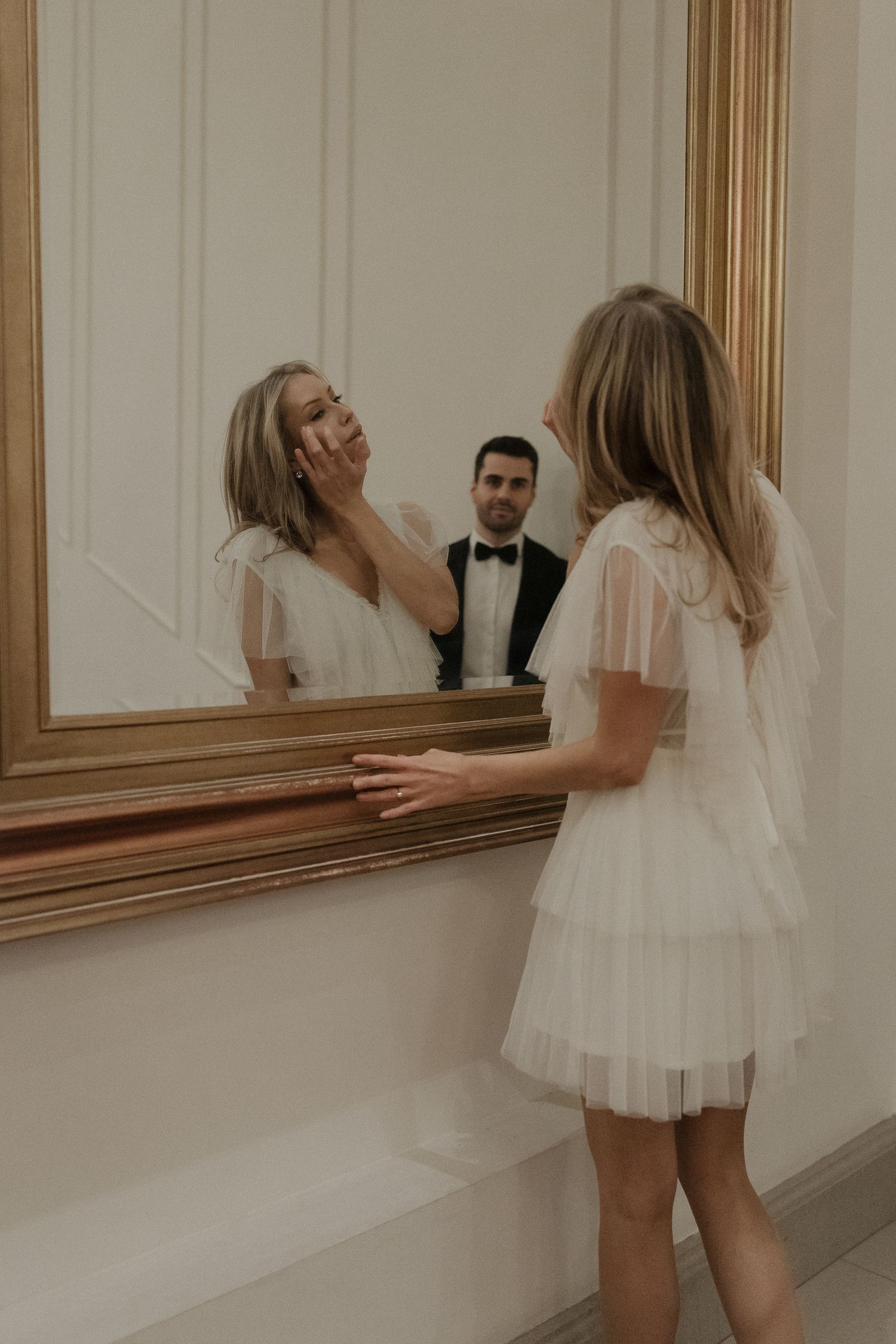 budapest wedding photoshoot budapest wedding photographer elegant and style Hotel photoshoot