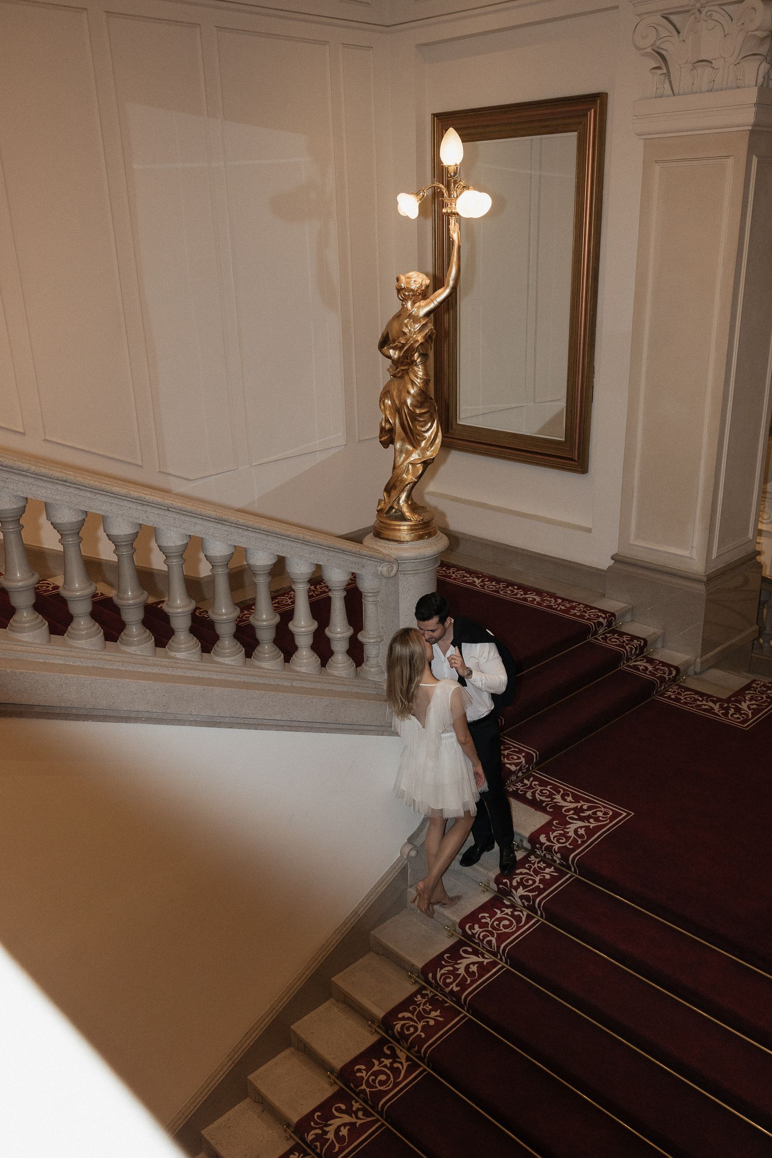 budapest wedding photoshoot budapest wedding photographer elegant and style Hotel photoshoot
