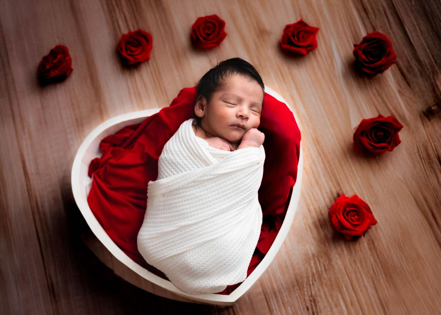 Valentines baby photo. White wrap in heart. Newborn photographer. Carlsbad NM. Rosewell NM. Newborn Photographer. Baby Pictures