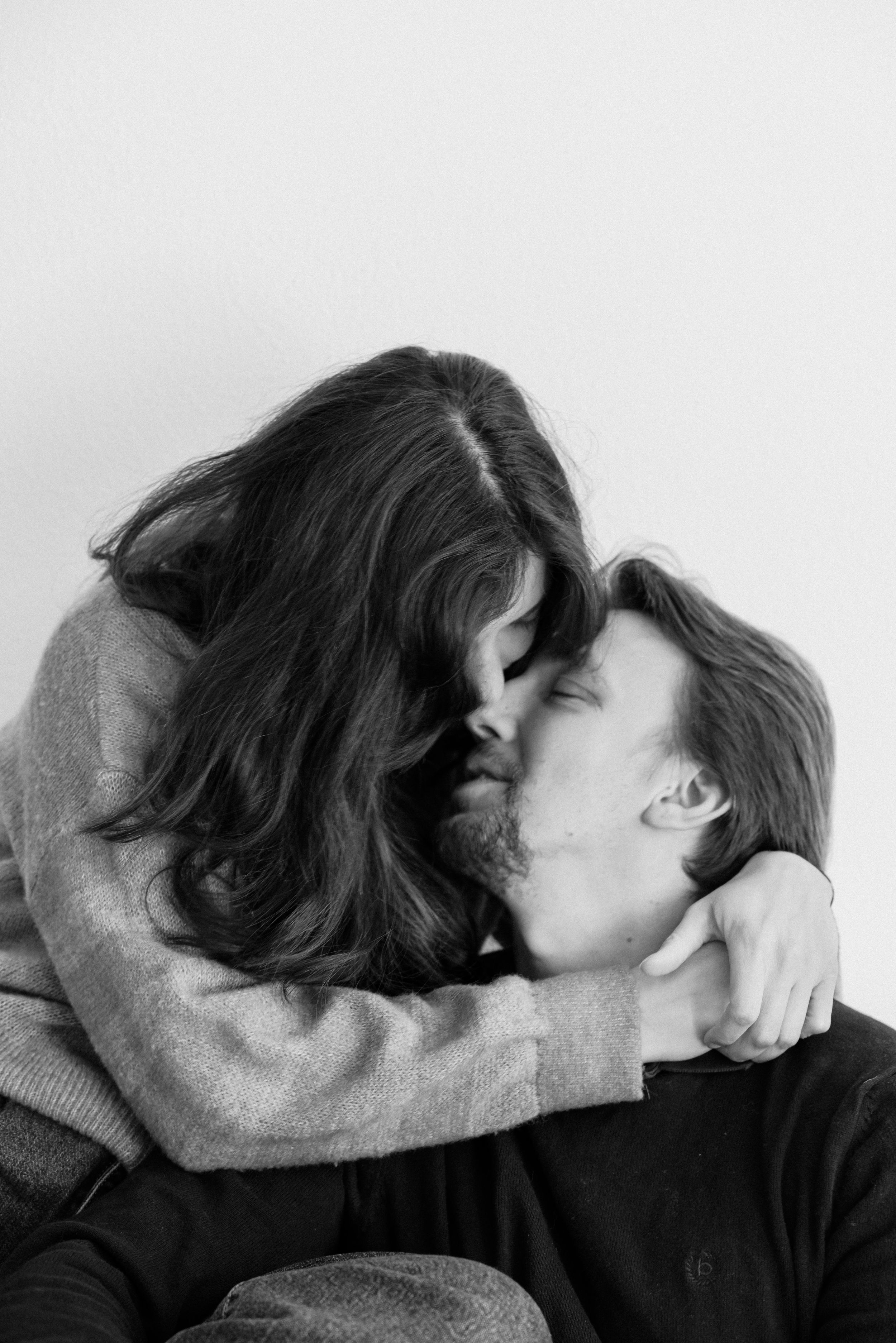 Romantic black and white photos showing couple's intimate connection.