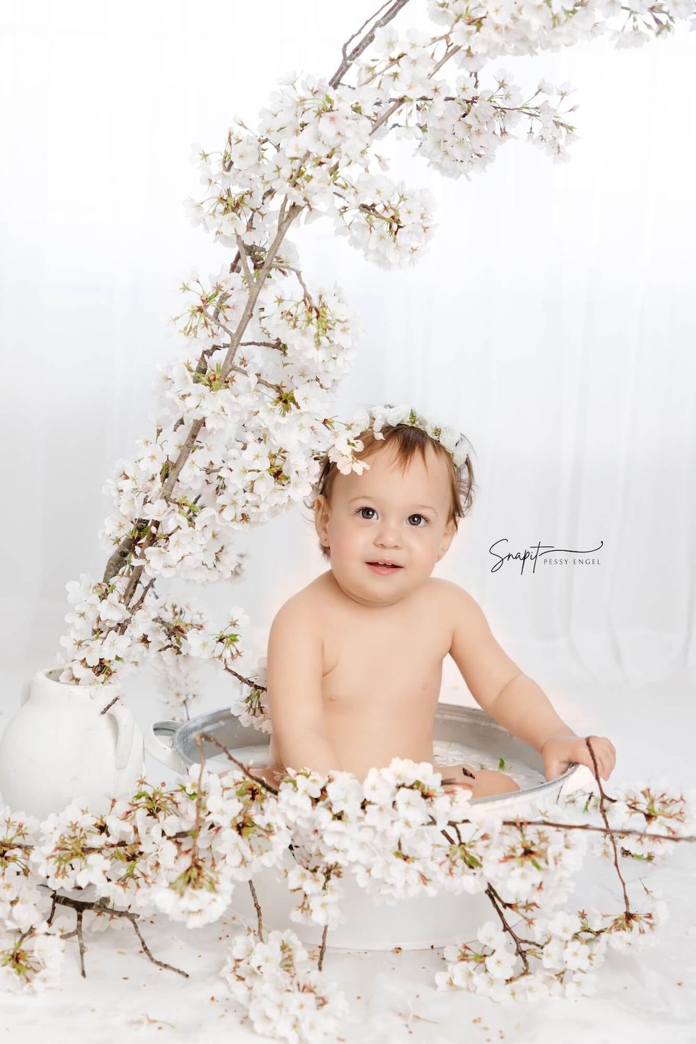 cake smash photography Lakewood NJ, first birthday photos, baby cake smash portraits, studio cake smash, milestone photography Lakewood NJ