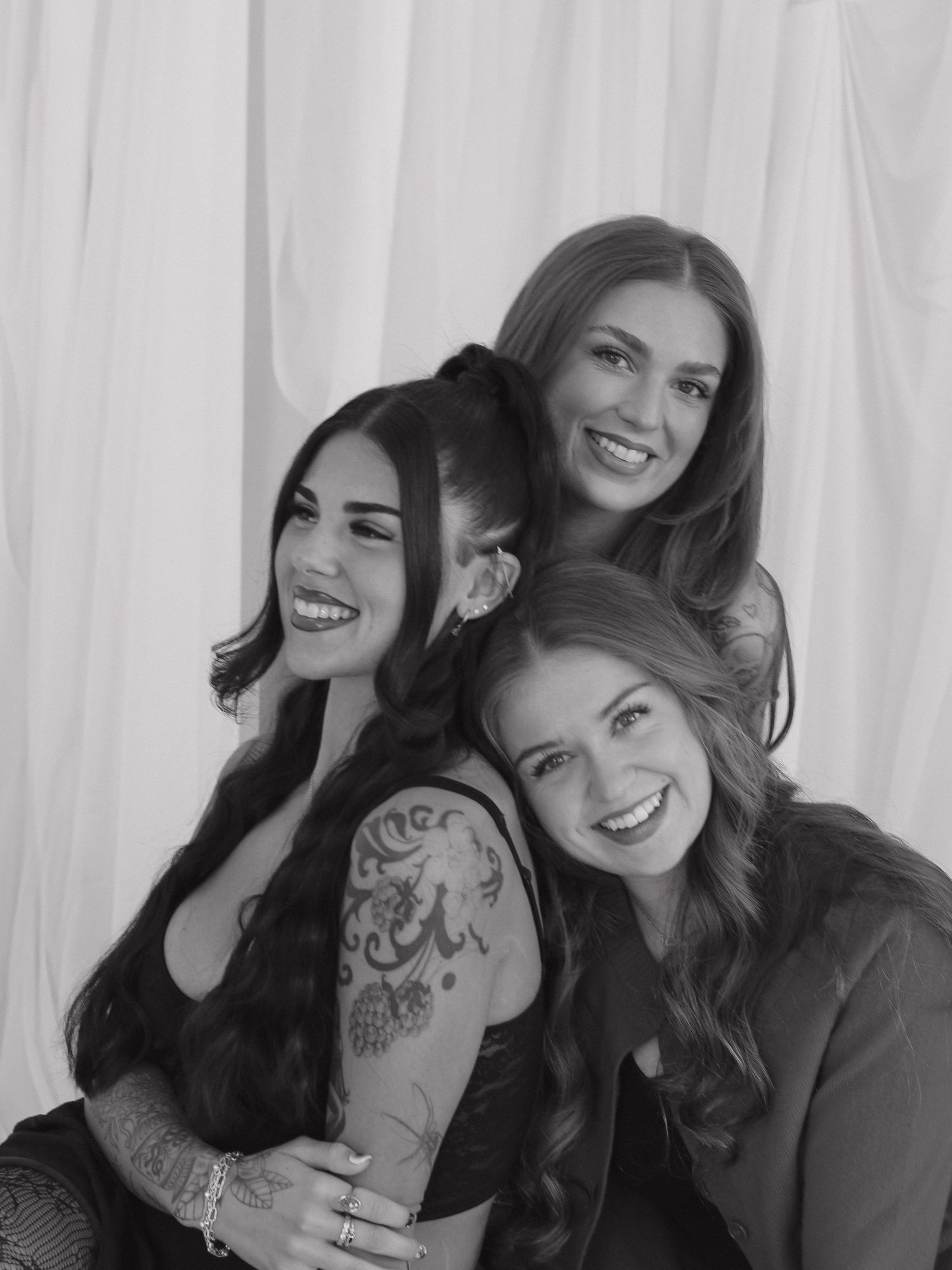 Bright, dreamy, timeless images capturing love, connection, tiny details, and the beautiful seasons of family life in Las Vegas.