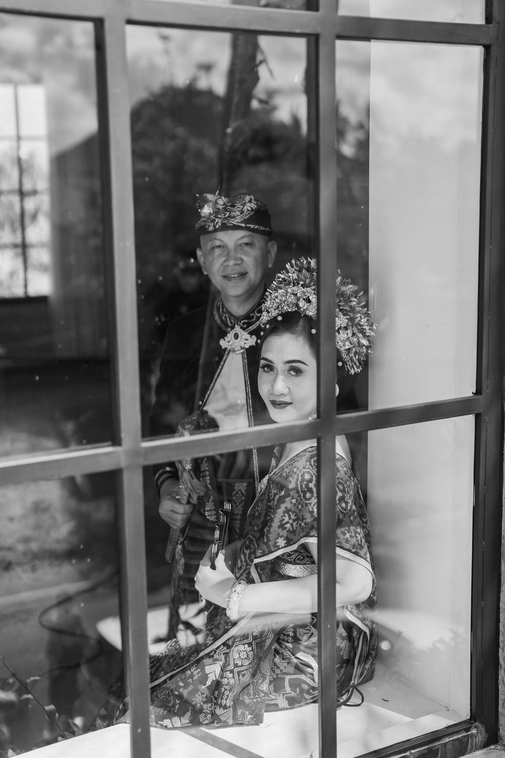 Romantic prewedding photoshoot in Bali for destination couples.