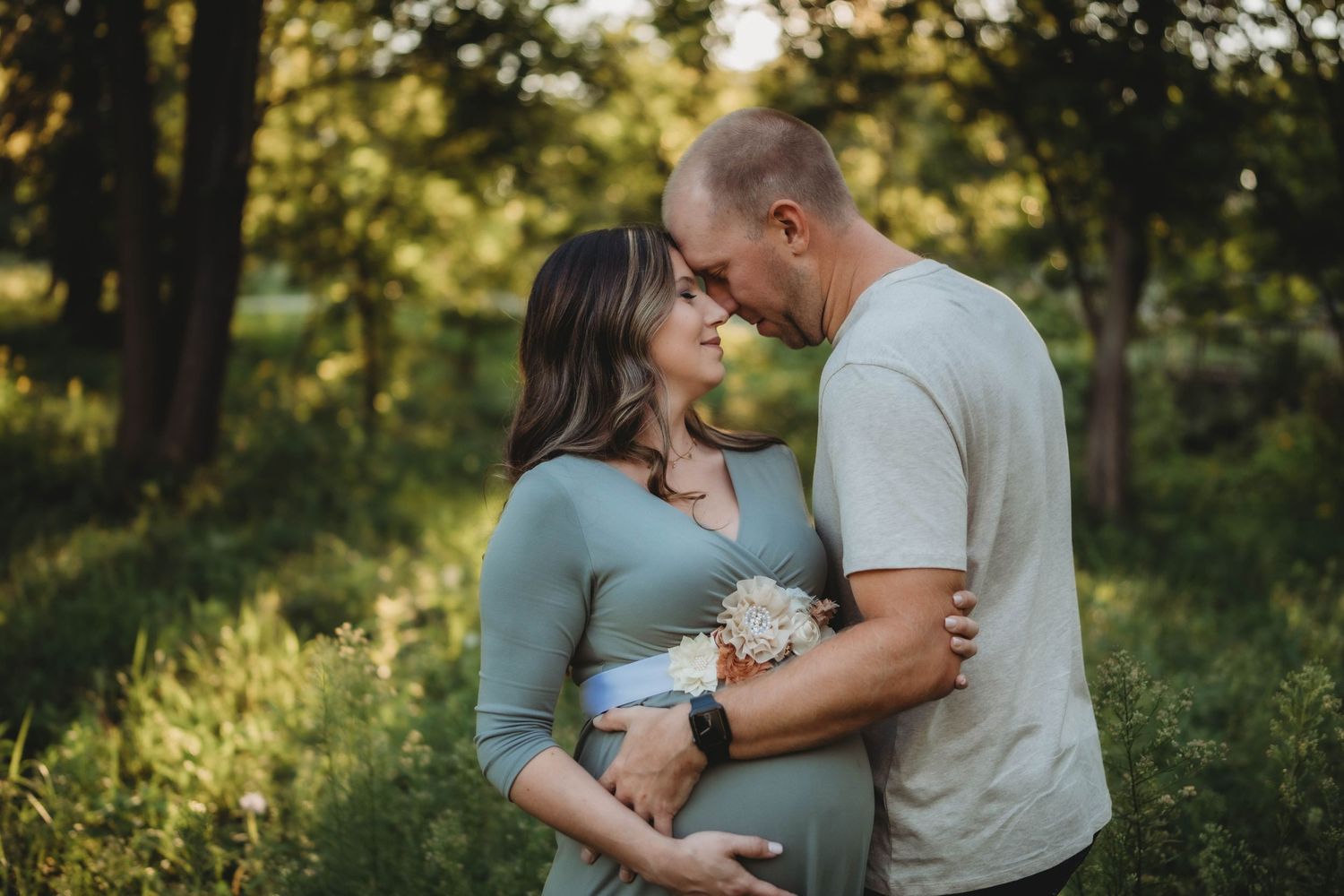 couple photo, maternity photo, golden hour