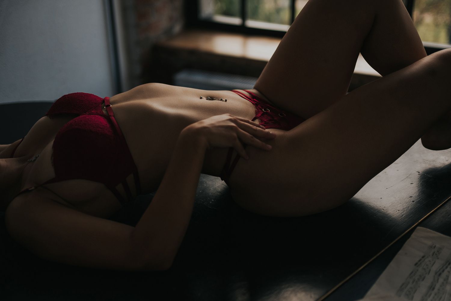 fotografia sensualna kobieca sesja piękna kobieta w bieliźnie sesja kobieca Warszawa