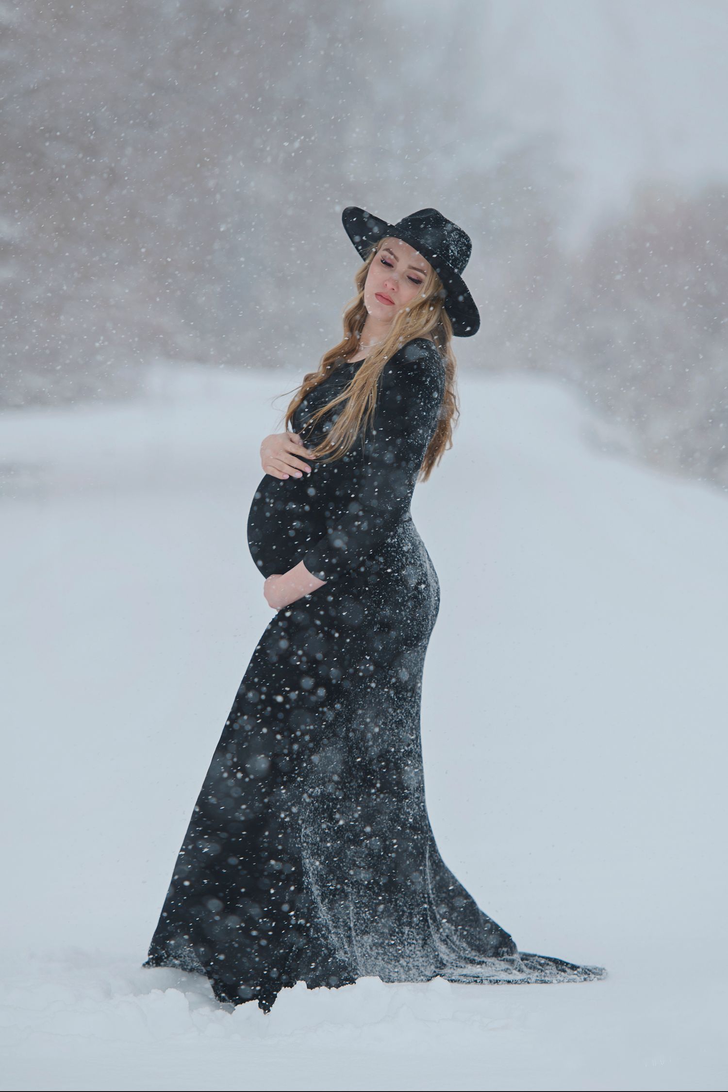 ShutterGirl Photography. Blackfoot, Idaho Falls, Pocatello maternity photographer. Custom  maternity Photography