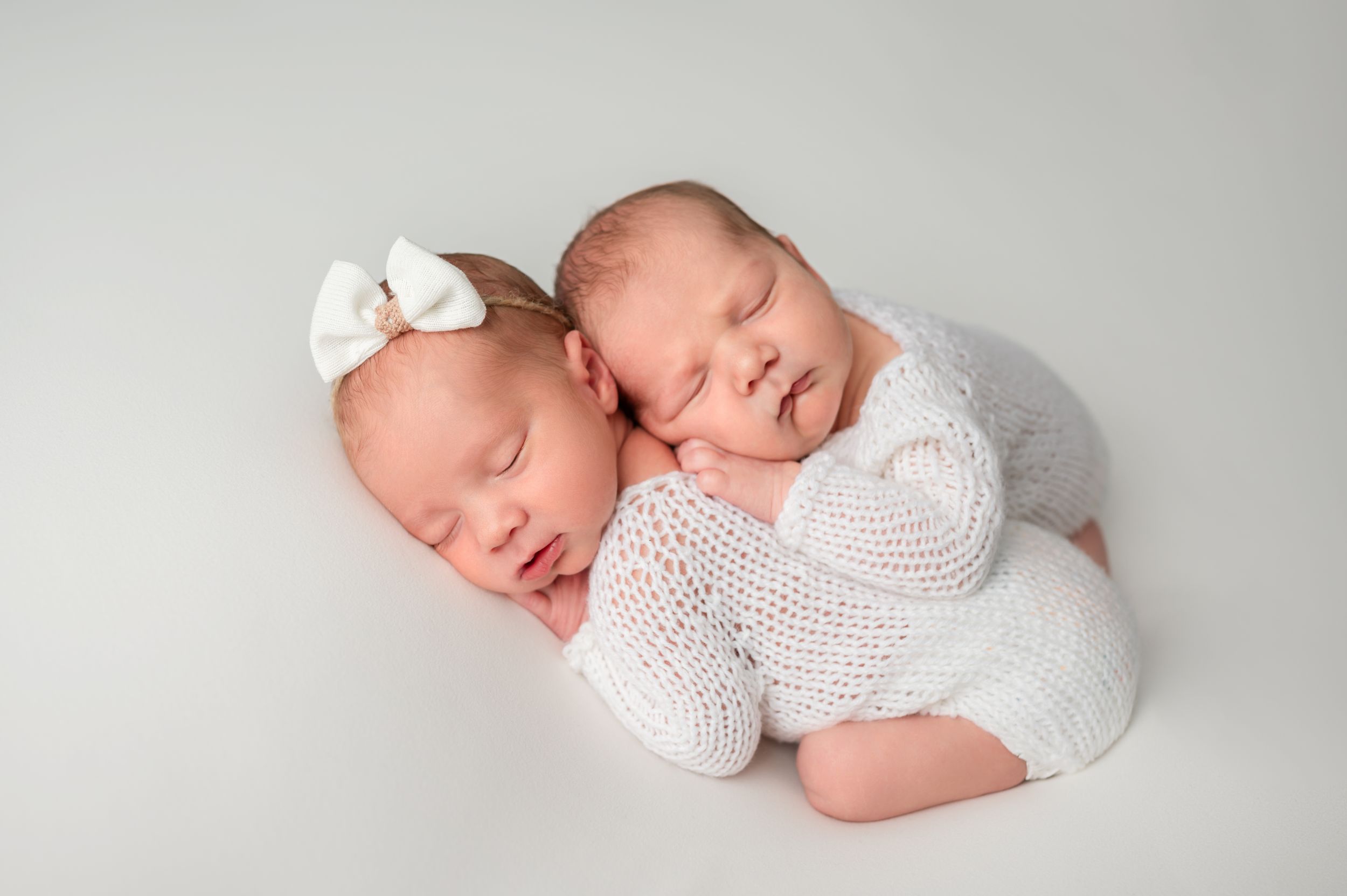 Newborn session by Precious Twenty-One Photography in Woodbury, MN, twins