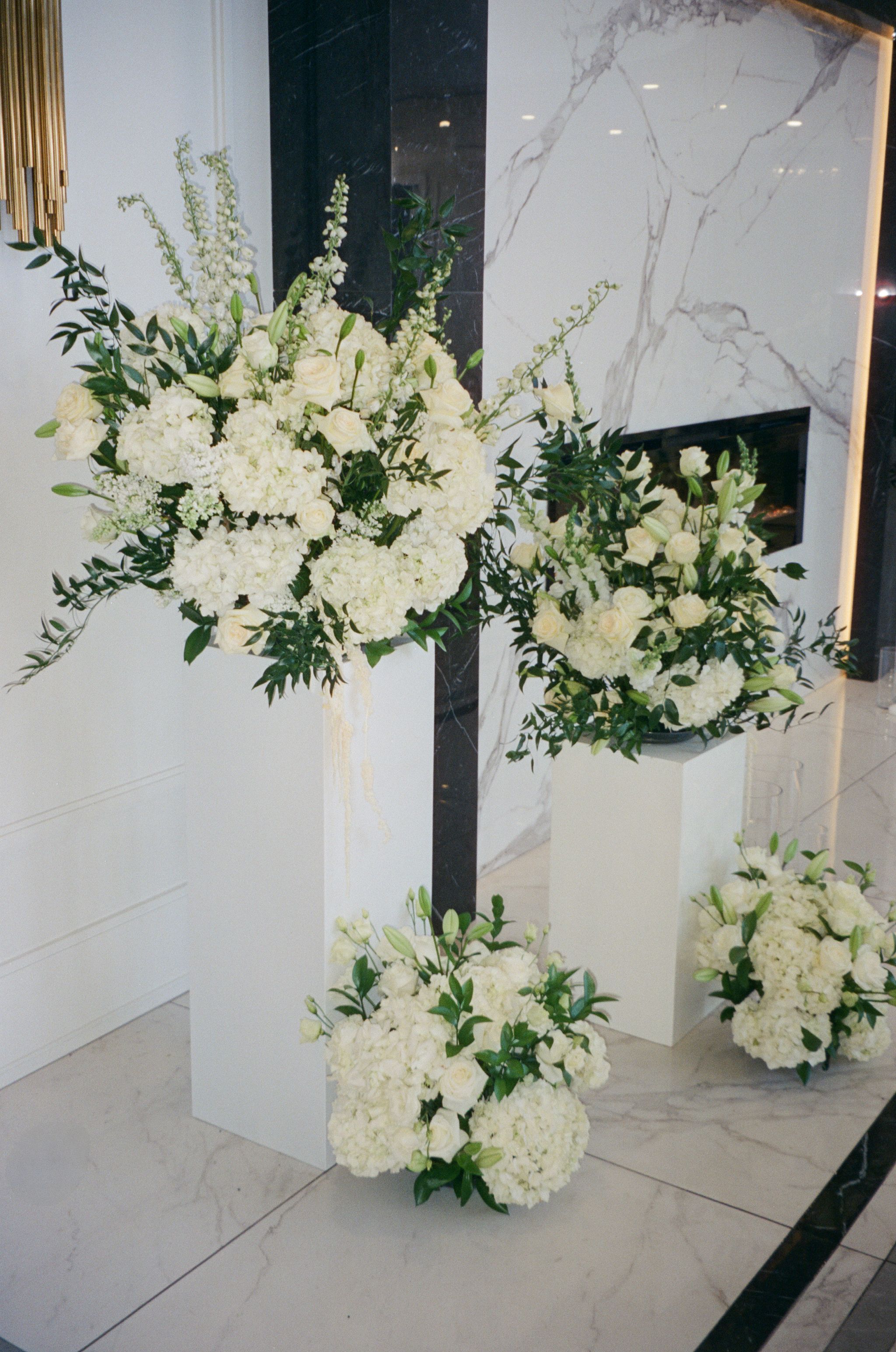 editorial Photography in Royal Venetian Mansion Venue Aurora