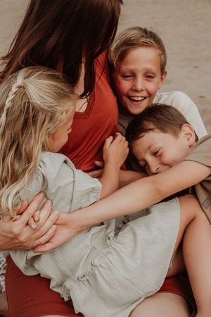 Fotograaf Brabant Oss Den Bosch Uden fotografie ouders mama momlife Sis&So gezinsshoot verhaal dayinthelife gezinsfotograaf