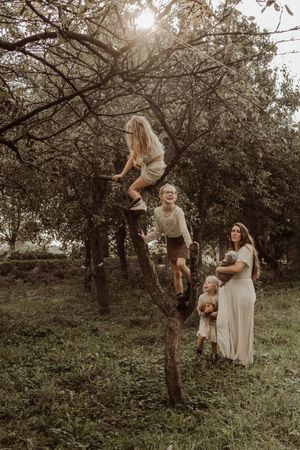 Fotograaf Brabant Oss Den Bosch Uden fotografie ouders mama momlife Sis&So gezinsshoot verhaal dayinthelife gezinsfotograa