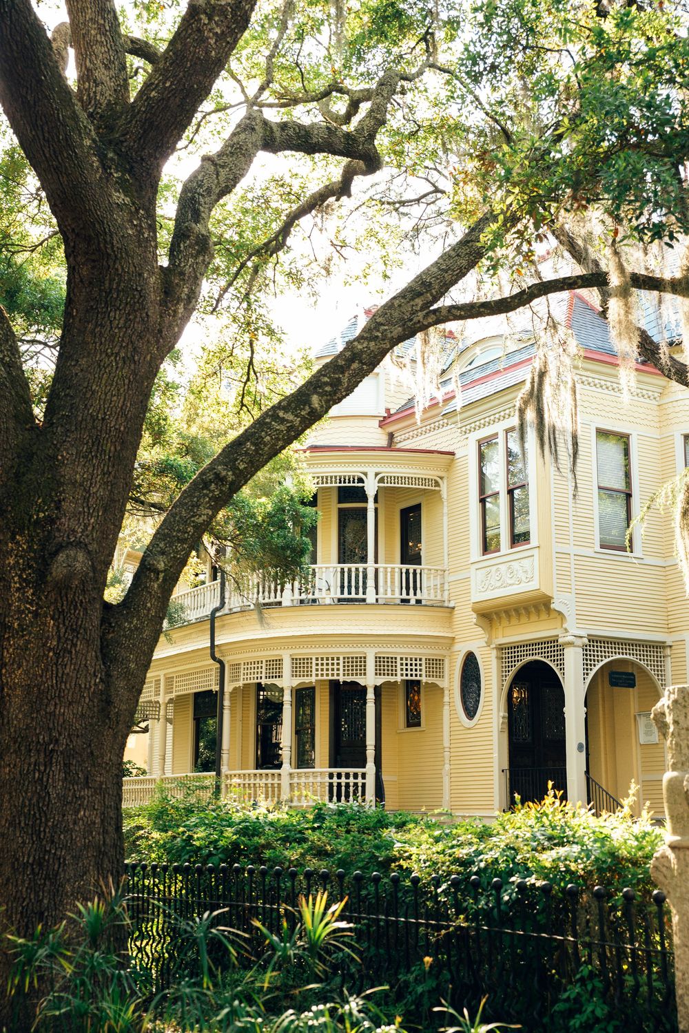 Classic southern vintage yellow home in Charleston, Atlanta interior photography