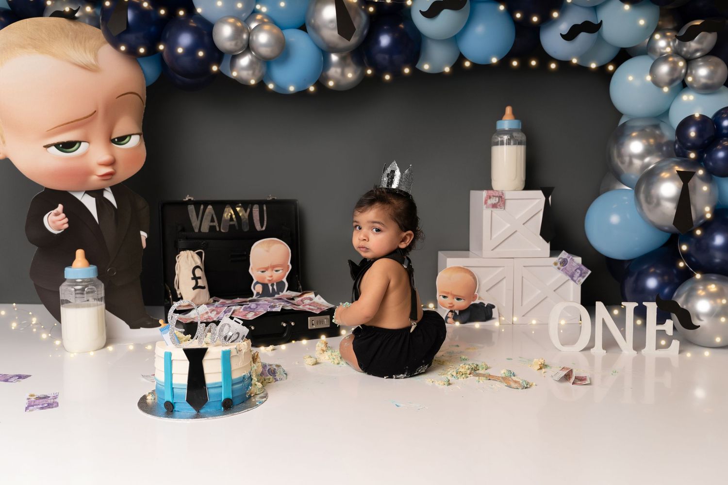 A fun, colorful, and messy celebration! Cake smash photography captures pure joy as your little one dives into their birthday cake.