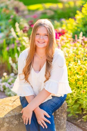 Mankato MN and Southern Minnesota senior photographer for senior pictures