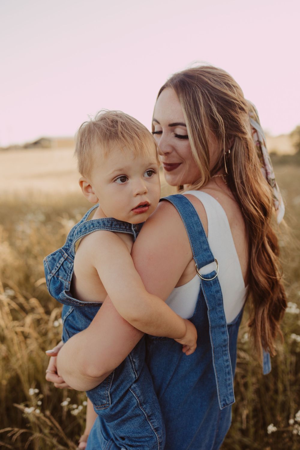 snuggling with toddler- motherhood photography