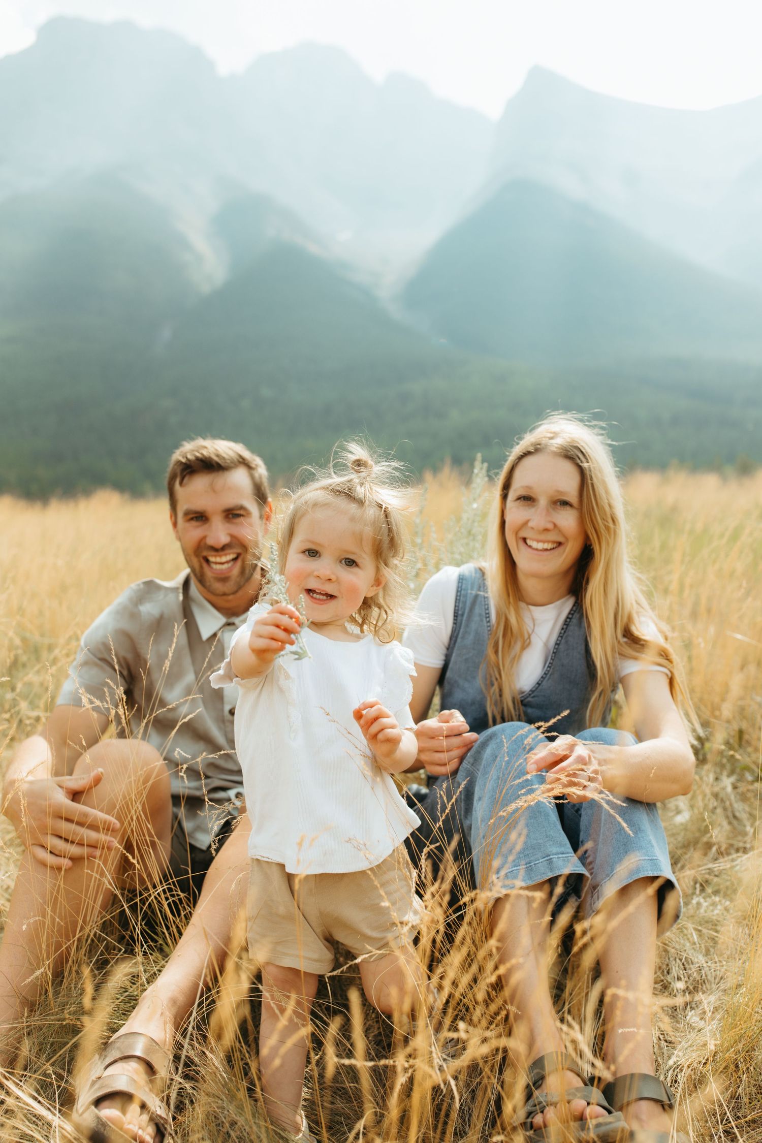 canmore family photographs on a warm summer afternoon