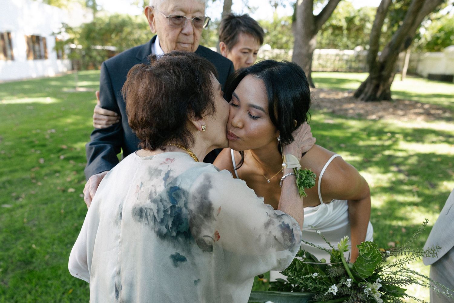 Allert and Lauren at Babylonstoren, documentary wedding photos capturing authentic celebrations.