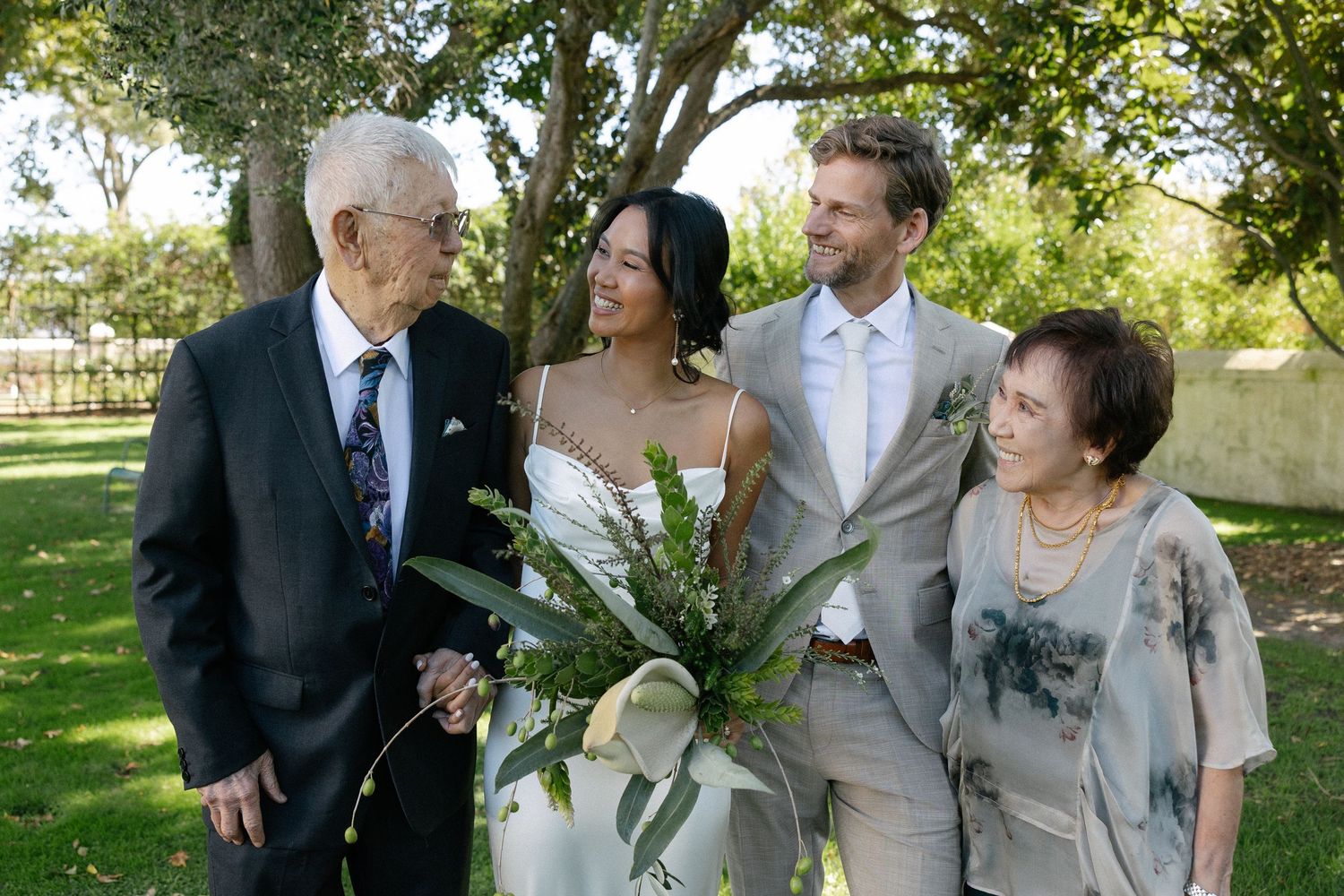 Allert and Lauren at Babylonstoren, documentary wedding photos capturing authentic celebrations.