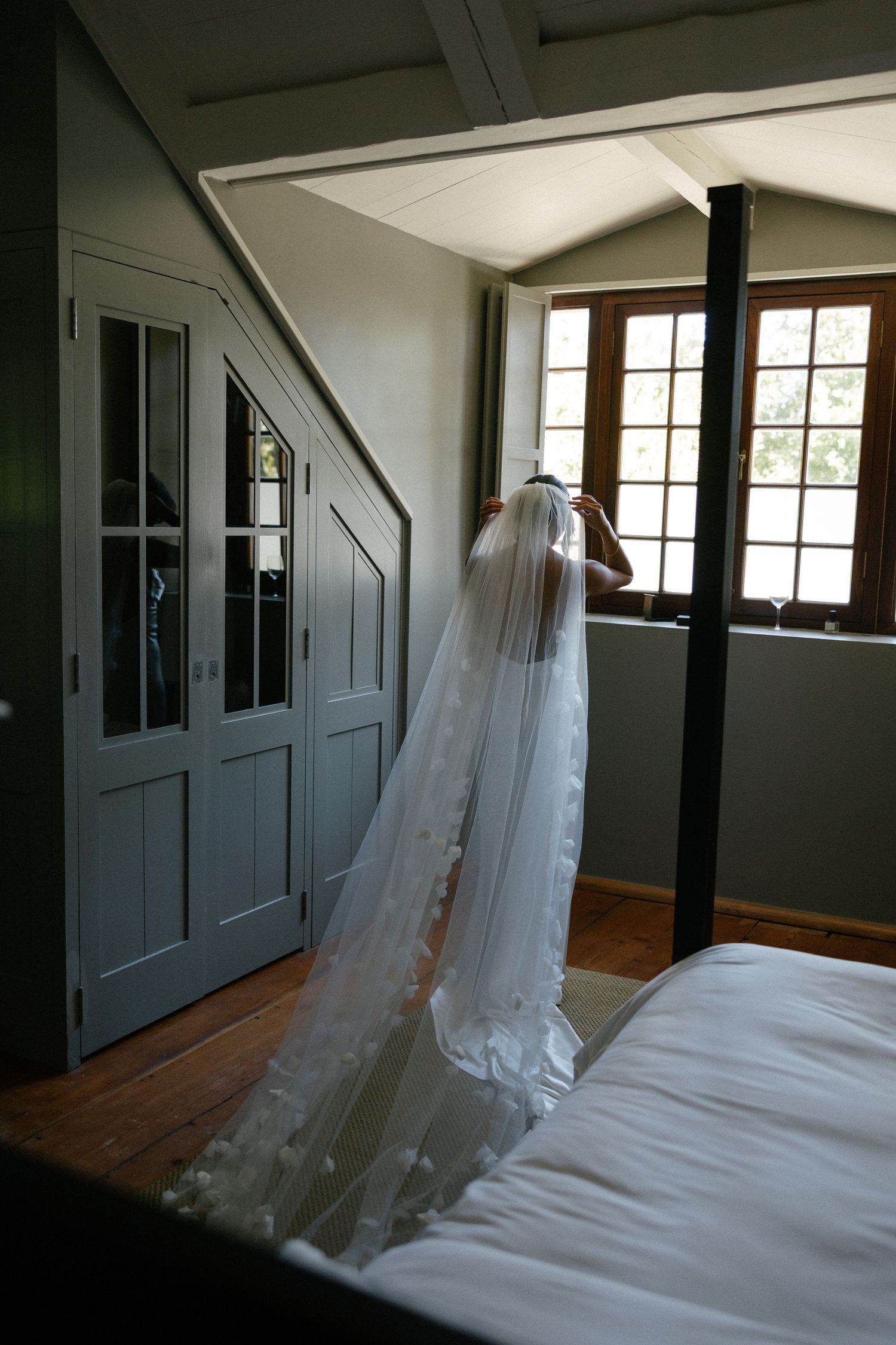 Allert and Lauren at Babylonstoren, documentary wedding photos capturing authentic celebrations.
