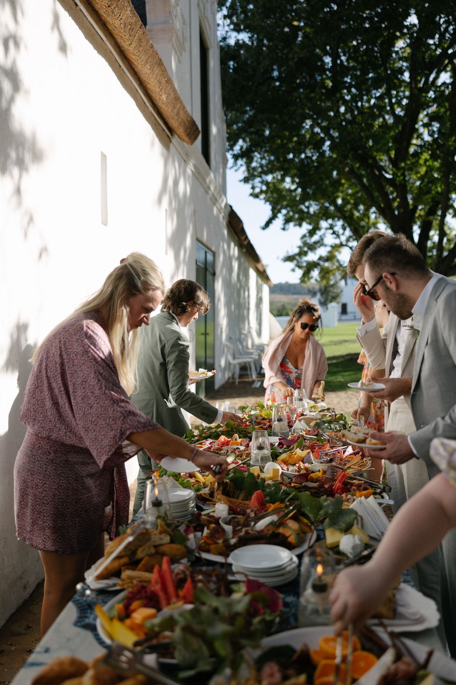 Allert and Lauren at Babylonstoren, documentary wedding photos capturing authentic celebrations.