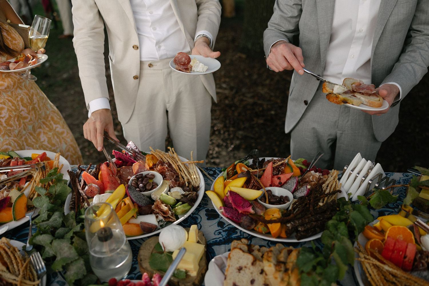 Allert and Lauren at Babylonstoren, documentary wedding photos capturing authentic celebrations.