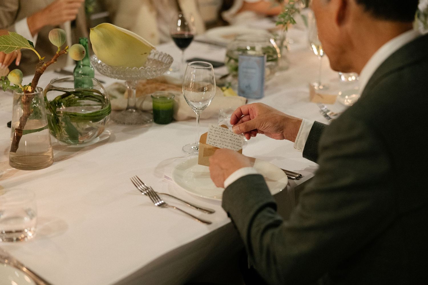 Allert and Lauren at Babylonstoren, documentary wedding photos capturing authentic celebrations.