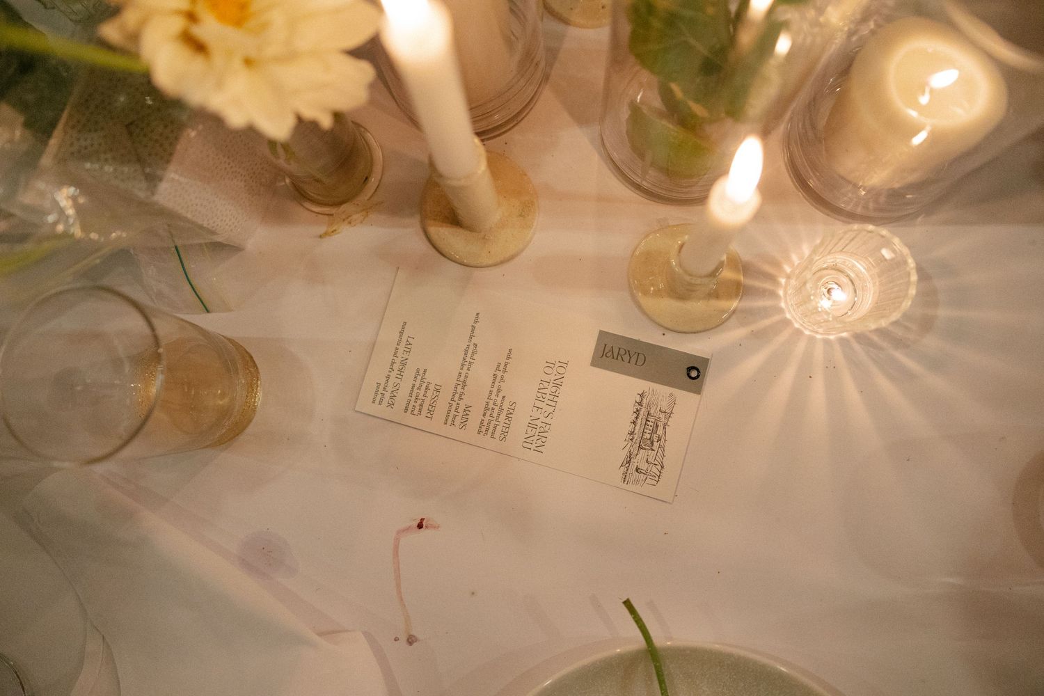 Allert and Lauren at Babylonstoren, documentary wedding photos capturing authentic celebrations.