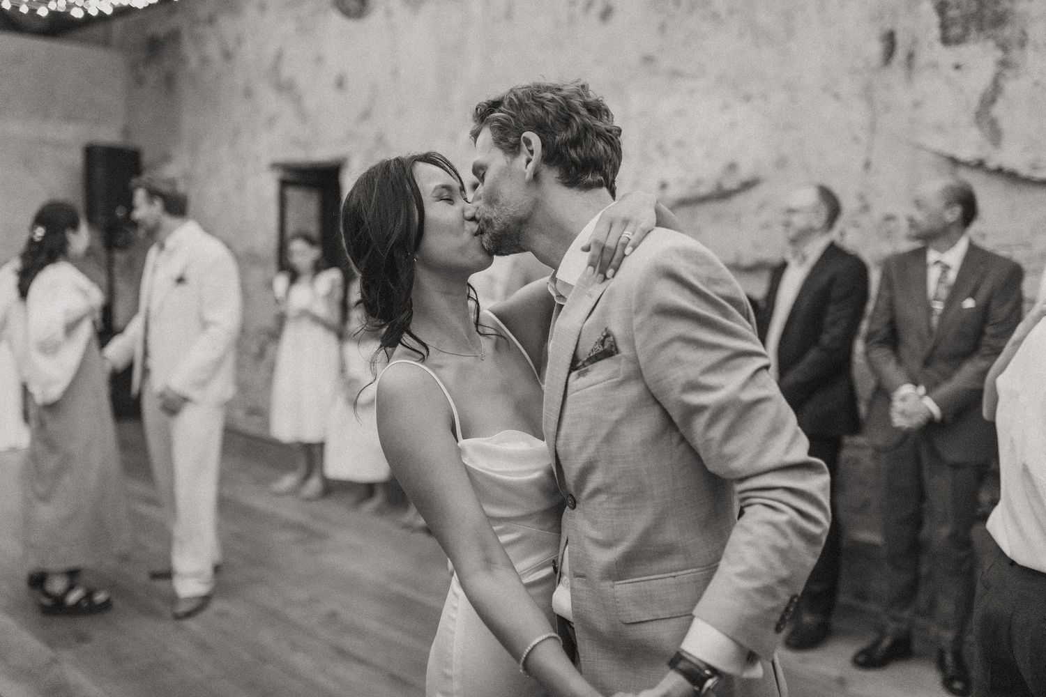 Allert and Lauren at Babylonstoren, documentary wedding photos capturing authentic celebrations.