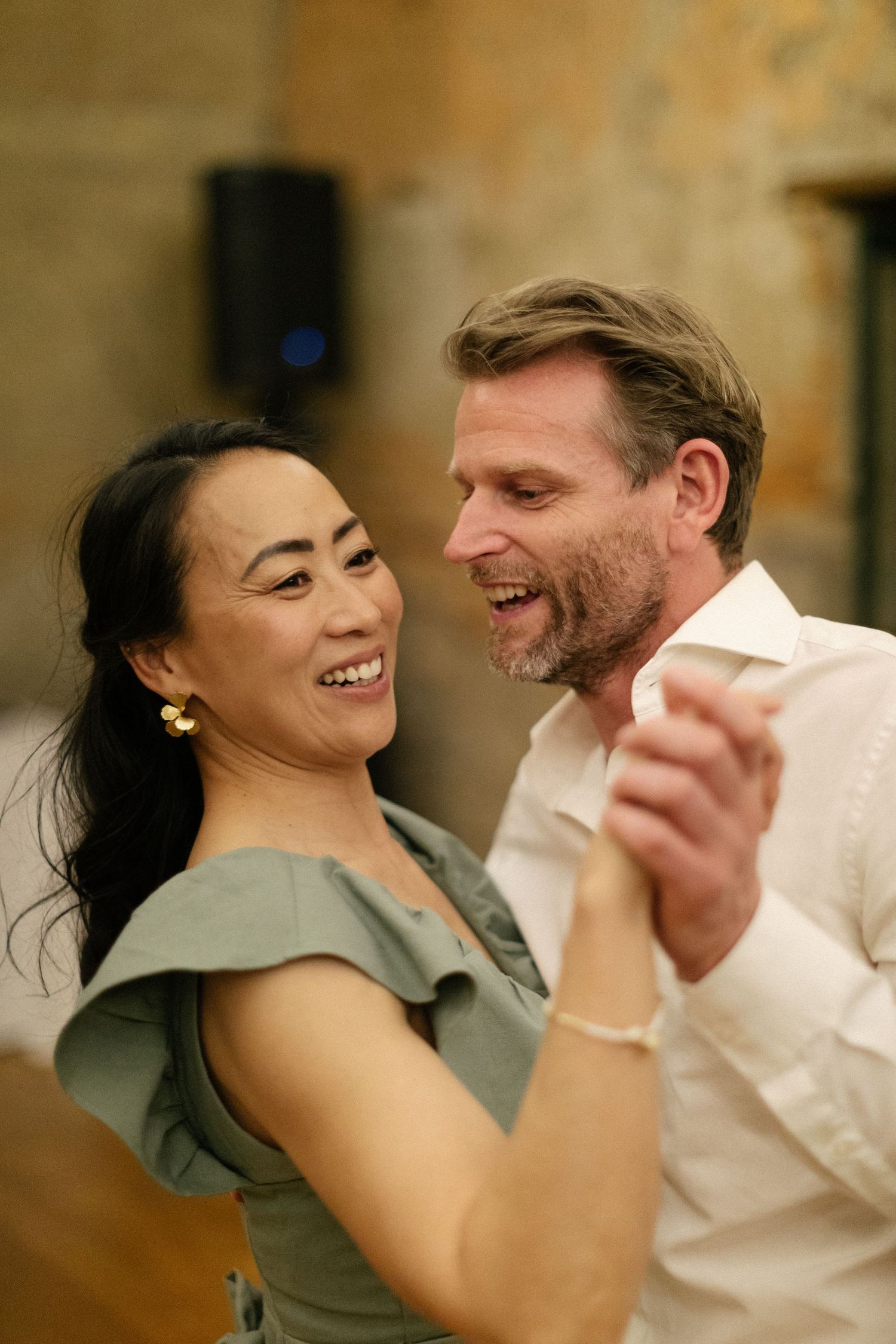 Allert and Lauren at Babylonstoren, documentary wedding photos capturing authentic celebrations.